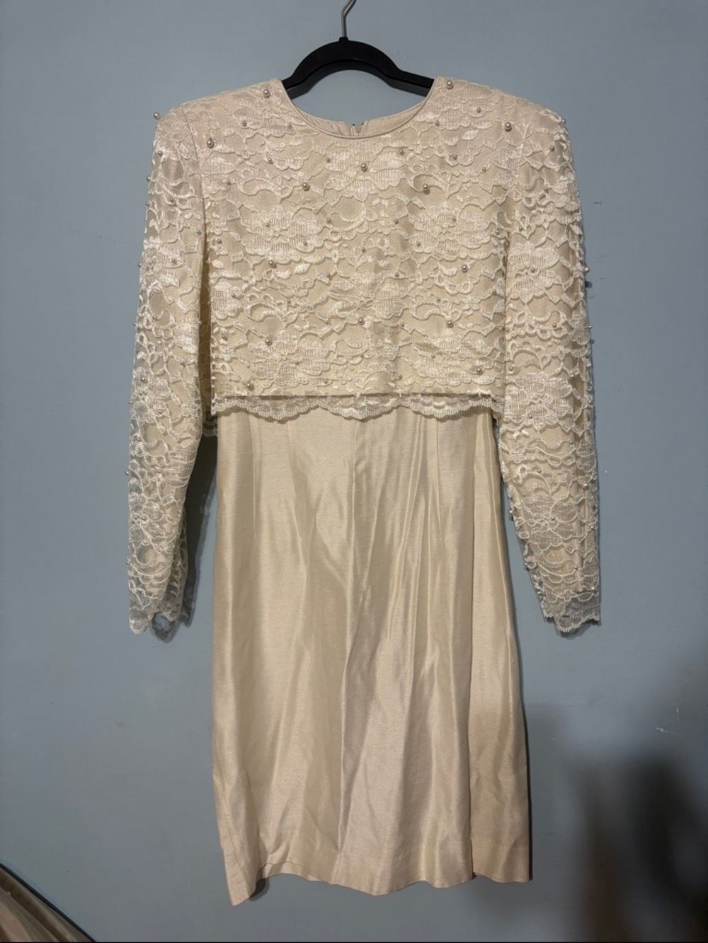 Leslie Fay Cream size 10 Lace Pearl Vintage Bride Bridal Era Dress little white